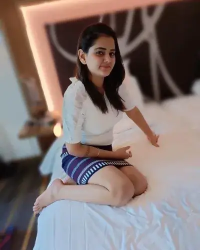 Escort Service In Dhaurahara